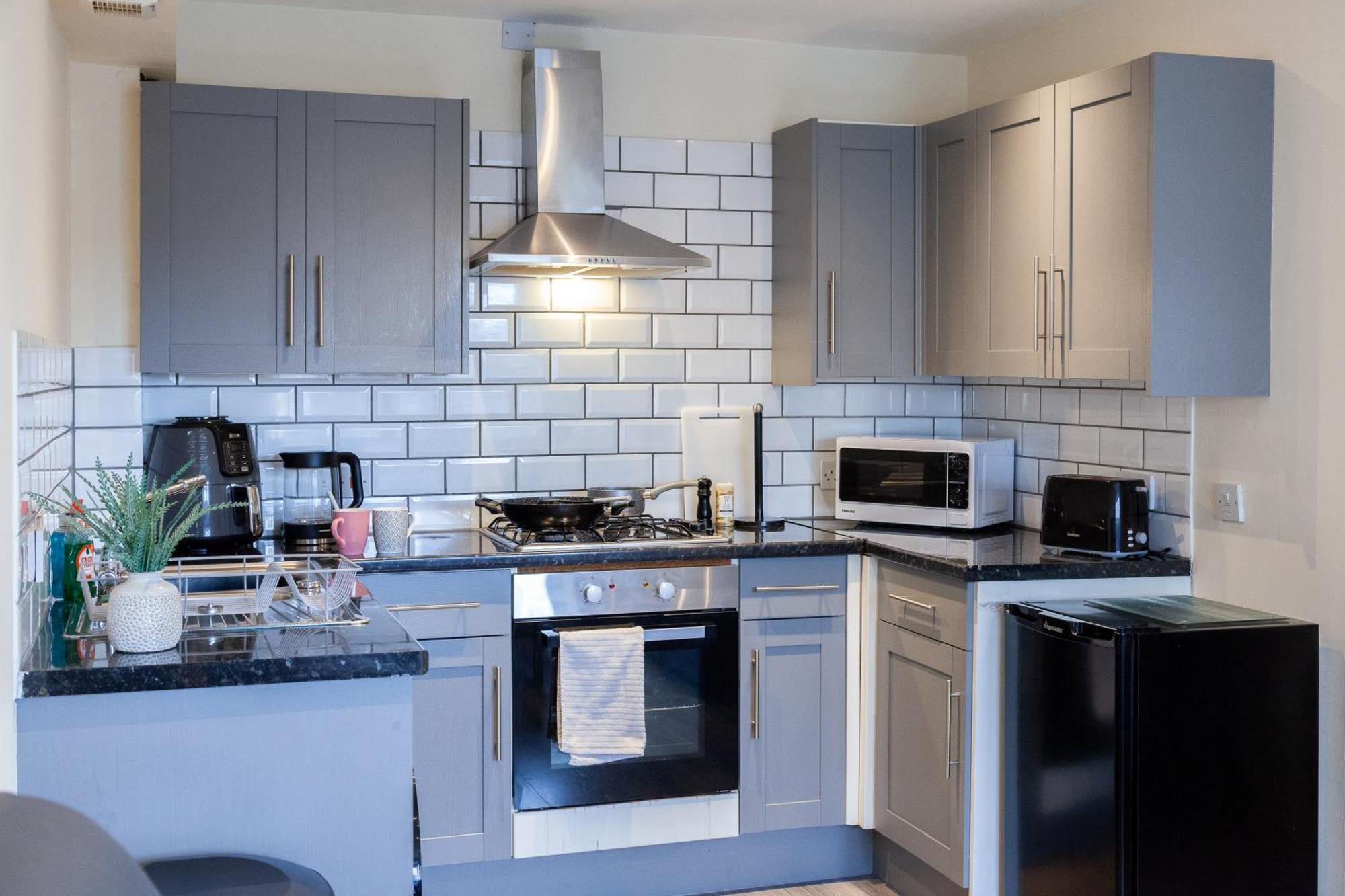 Pinfold Court Apartments โนวส์ลีย์ ภายนอก รูปภาพ